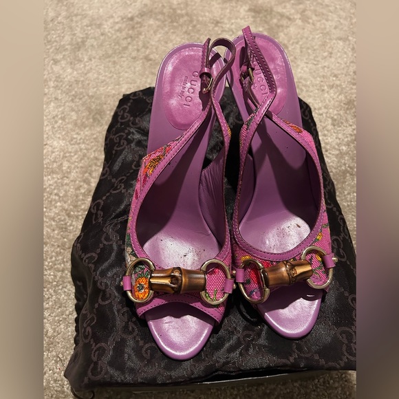 Floral Gucci sandals - Picture 1 of 6